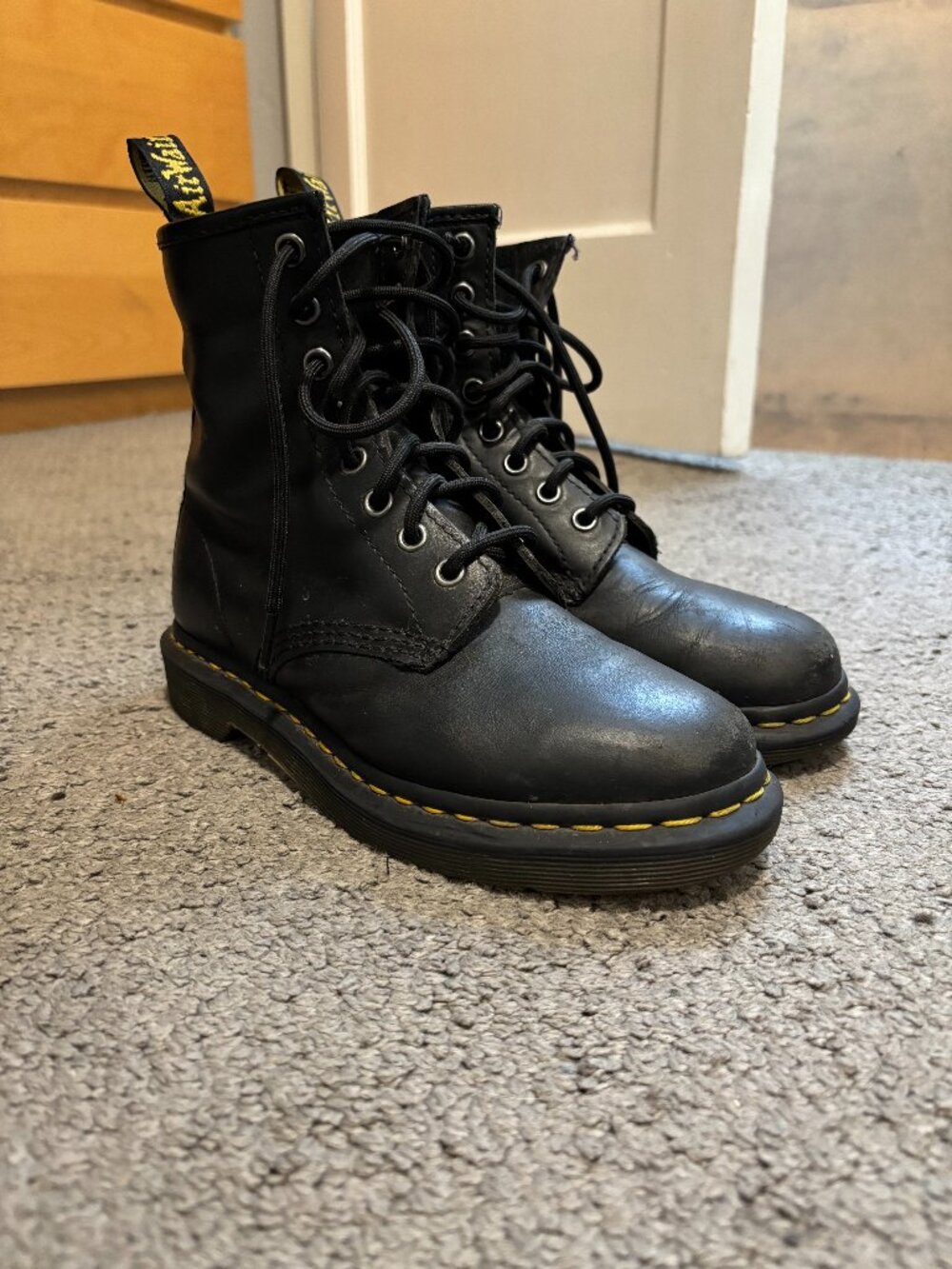 Doc Martens Lace Up Black Leather Boots Women's Size 6.5 (EU 37, UK 4)